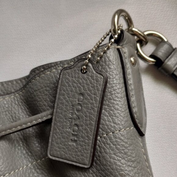 Coach Elle Gray Pebbled Leather Drawstring Crossbody Bag F31412 - Picture 3 of 9